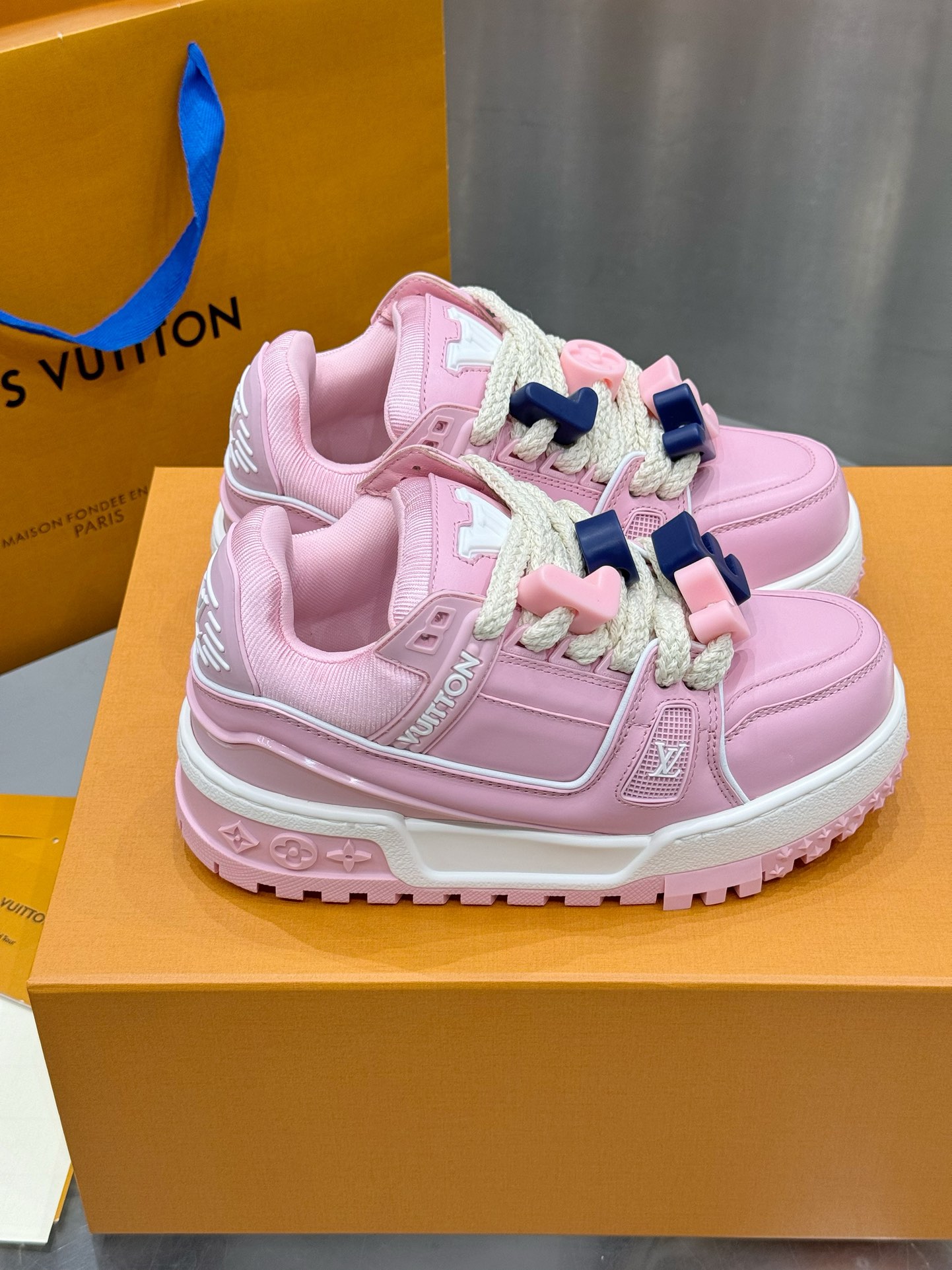 LV Trainer Maxi Sneaker 1ABZQC